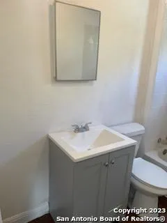 519 walton San Antonio, TX 78225